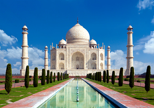 https://mouryaaruntravels.com/images/Taj Mahal 1.jpg